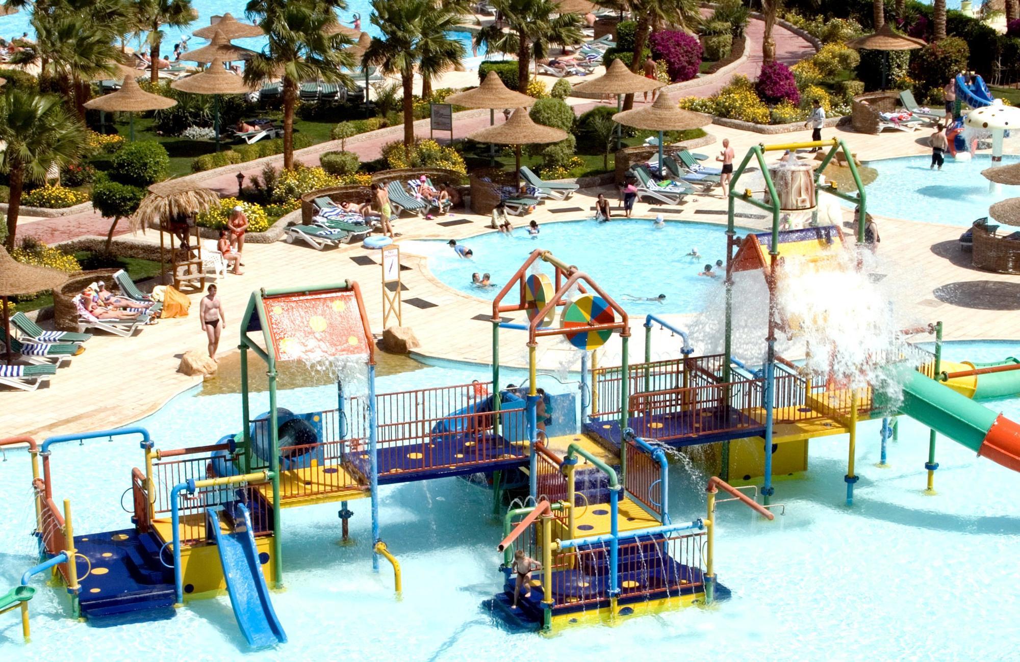 Titanic Aqua Park Resort - Families And Couples Only Hurghada Esterno foto