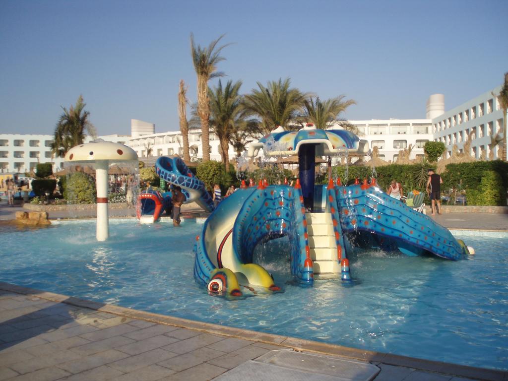 Titanic Aqua Park Resort - Families And Couples Only Hurghada Esterno foto